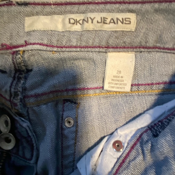 DKNY blue jeans - Picture 4 of 4